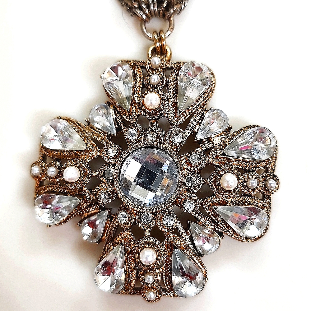 Chic Gold and Silver Toned Chain Necklace with Crystal Flower